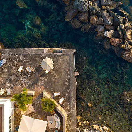 Il Faro 10, Emma Villa *
